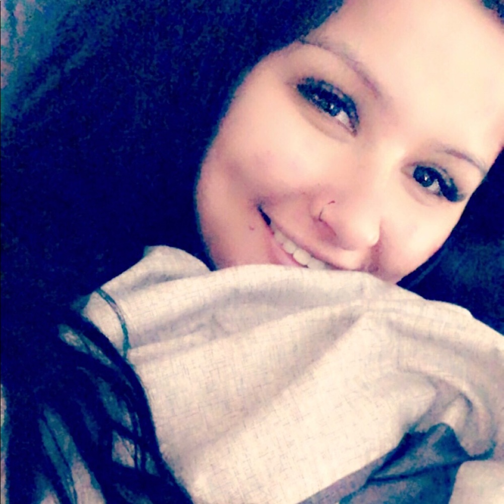 Meet your Posher, Bess